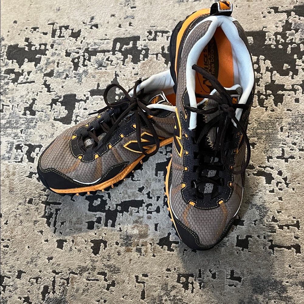 New Balance Men's Gray and Orange Athletic Shoes